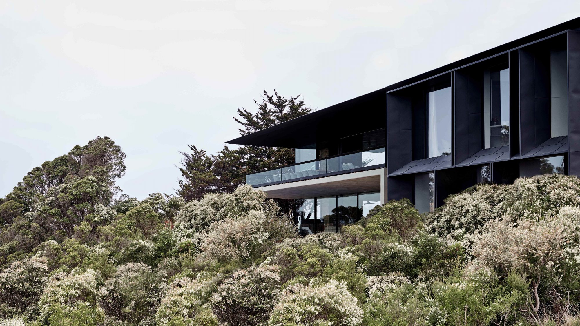 4135 Resnew Great Ocean Road Residence Rob Mills Aimark Roper 00 Hero Option Compressed